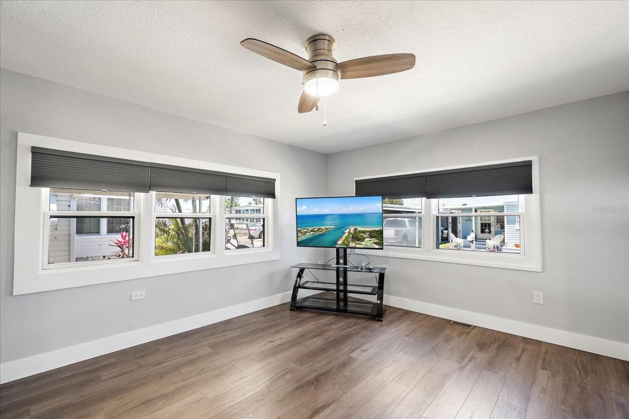 30 Flores Drive, Palmetto, FL 34221 Photo