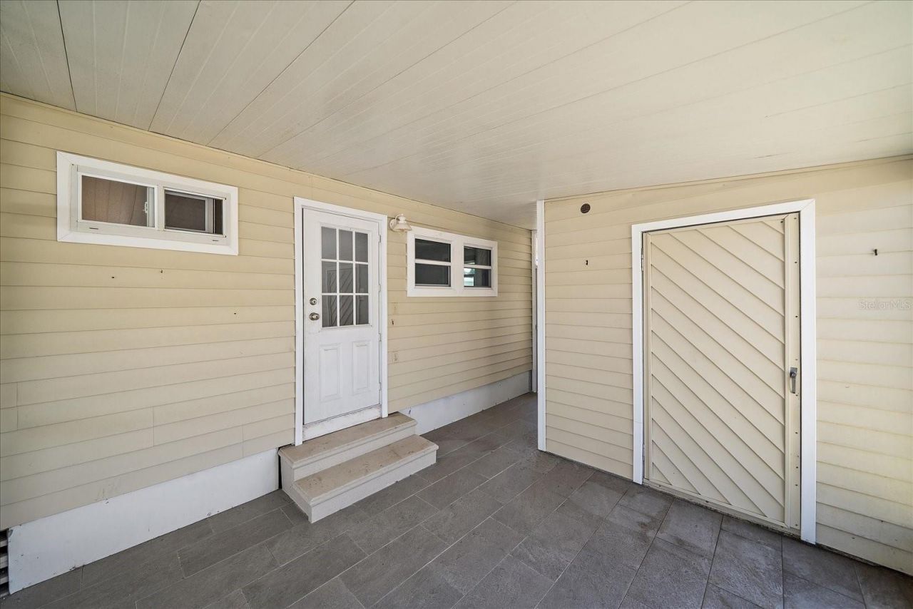30 Flores Drive, Palmetto, FL 34221 Photo