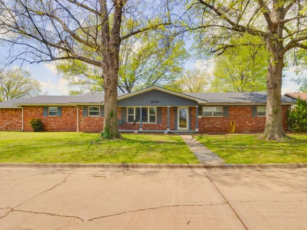 1505 Sky Lane , Miami, OK 74354