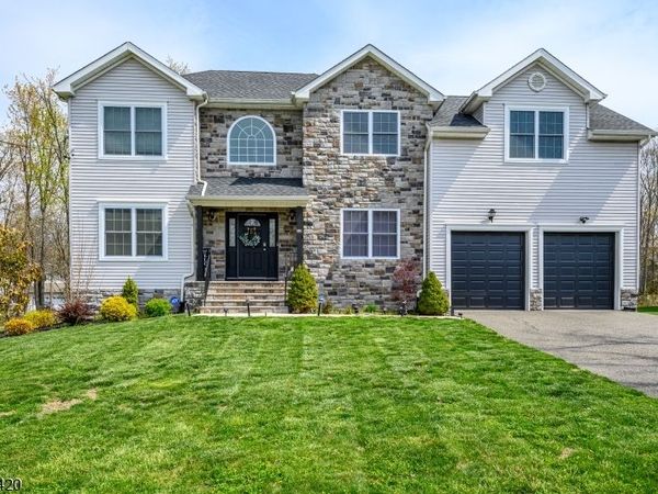 32 Pleasant Plains Rd, Franklin, NJ 08823