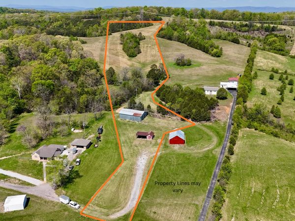 130 Mans Hollow Rd, Kingston, TN 37763