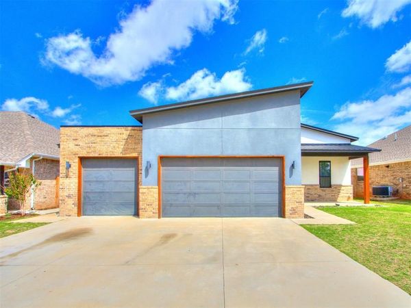 741 E Barajas Terrace, Mustang, OK 73064