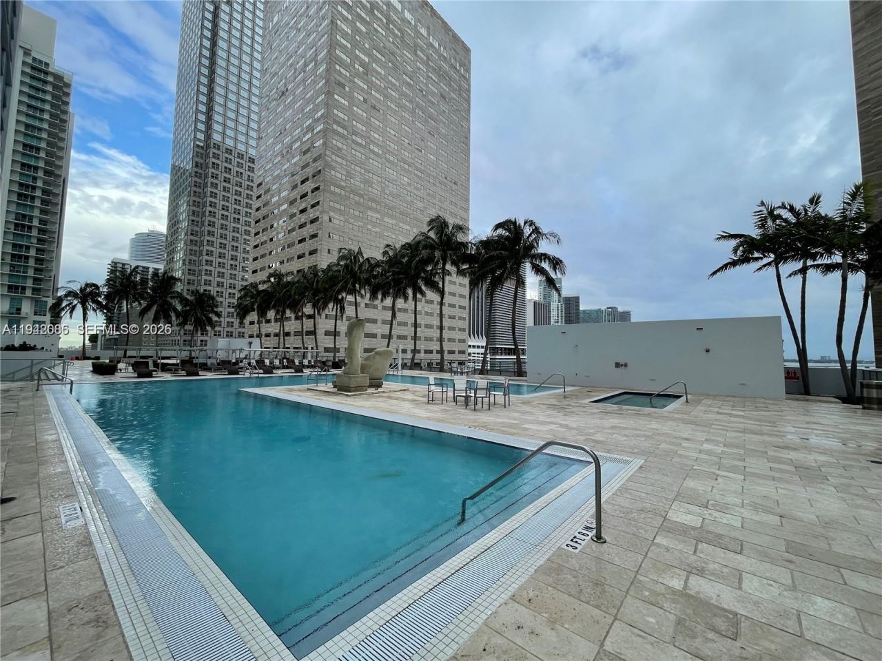 325 S Biscayne Blvd, Unit 2215, Miami, FL 33131 Photo