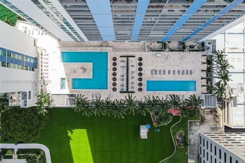 325 S Biscayne Blvd, Unit 2215, Miami, FL 33131 Photo