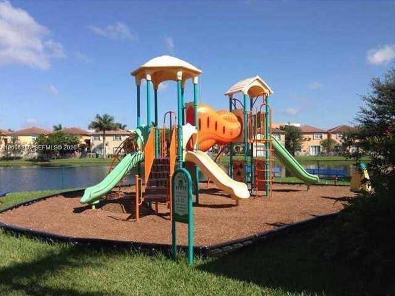 8041 NW 114th Pl, Unit 8041, Doral, FL 33178 Photo