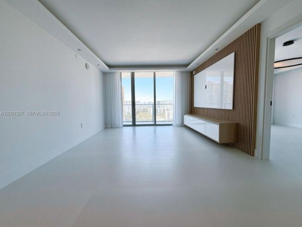 330 Sunny Isles Blvd, Unit 5-1405, Sunny Isles Beach, FL 33160