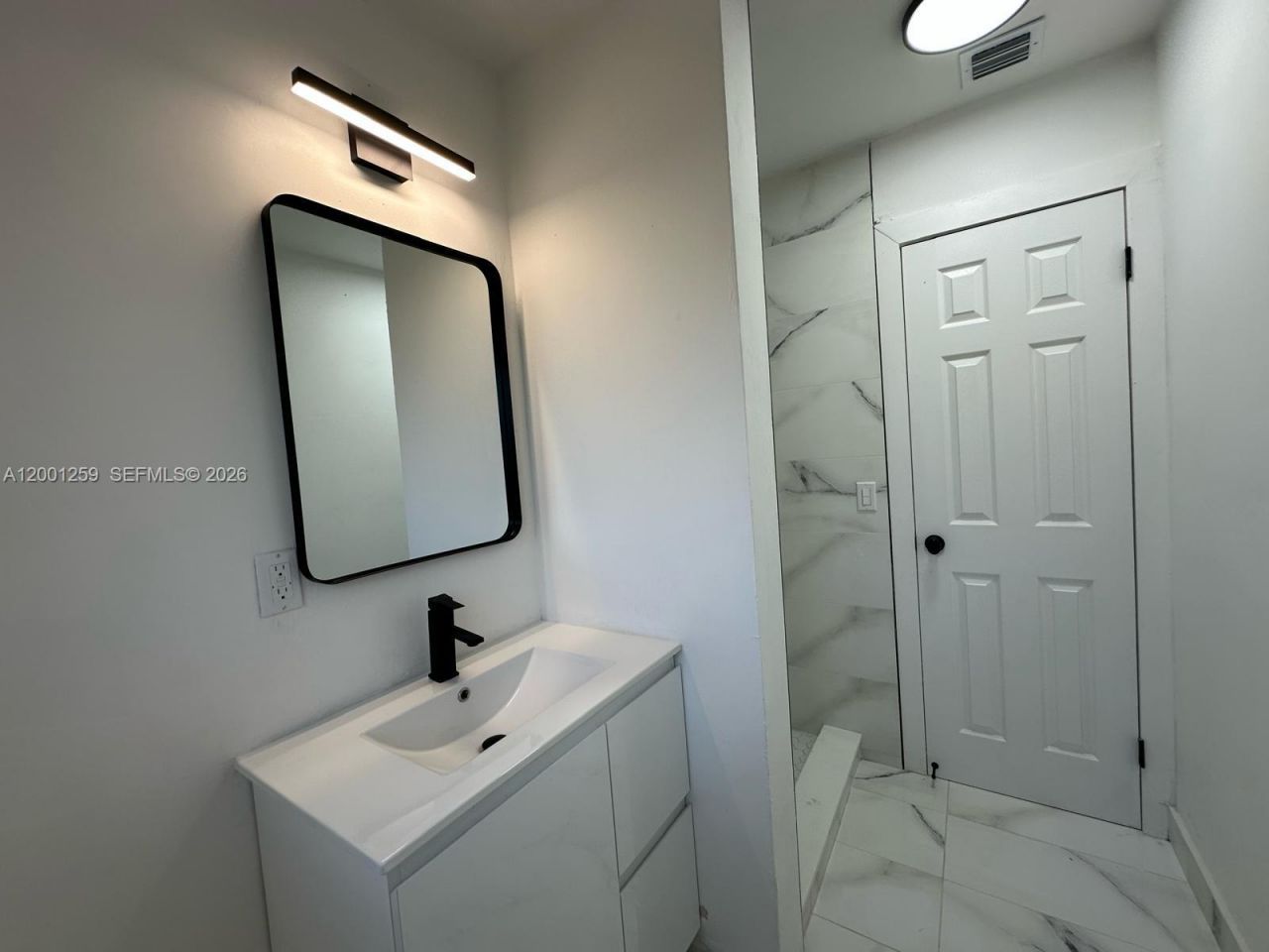 860 NW 171st St, Miami Gardens, FL 33169 Photo