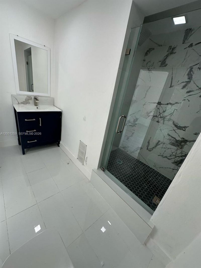 860 NW 171st St, Miami Gardens, FL 33169 Photo