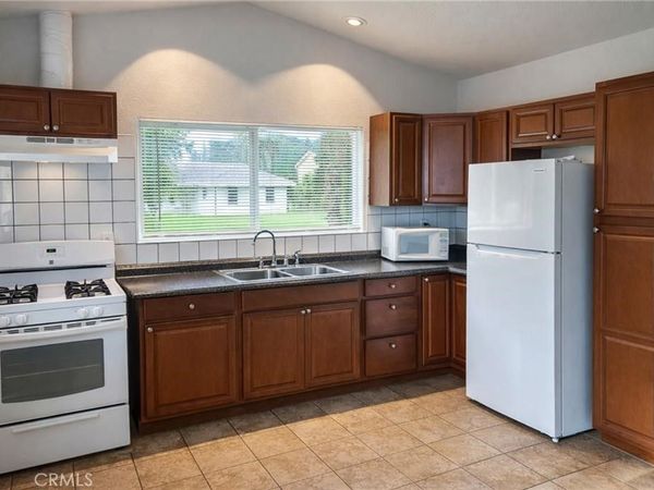 494 Alta Mesa Drive, Riverside, CA 92507