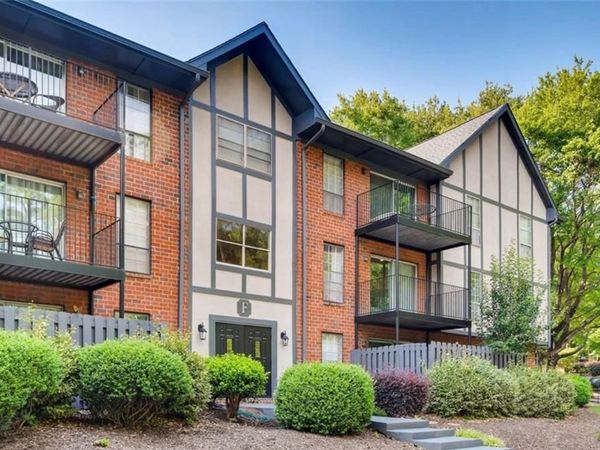 6851 Roswell Road Road, Unit F30, Sandy Springs, GA 30328