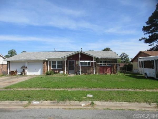 1909 Lucia , Pine Bluff, AR 71601