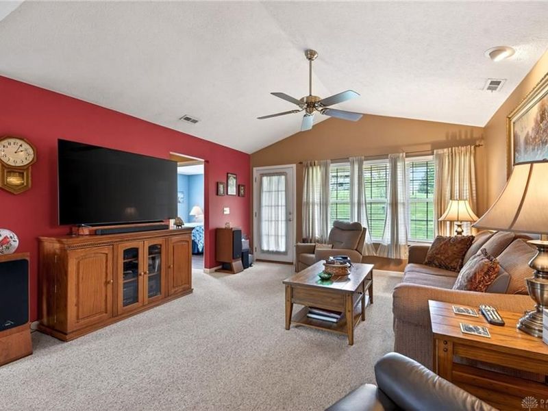 328 Bending Branch Lane, Miamisburg, OH 45342 Photo 11