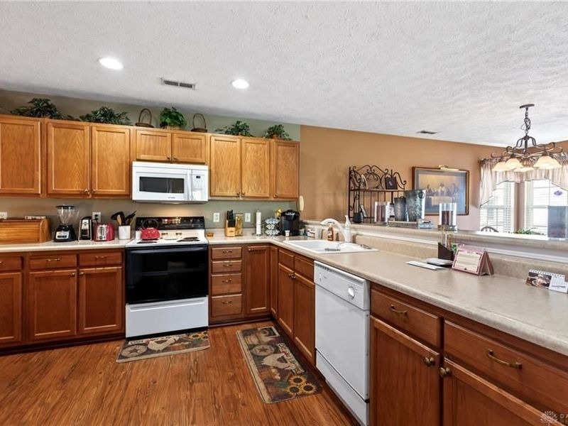 328 Bending Branch Lane, Miamisburg, OH 45342 Photo 14