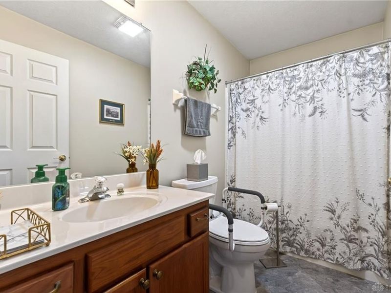 328 Bending Branch Lane, Miamisburg, OH 45342 Photo 23