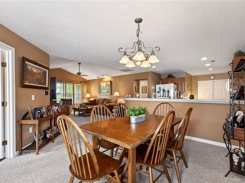 328 Bending Branch Lane, Miamisburg, OH 45342 Photo 6