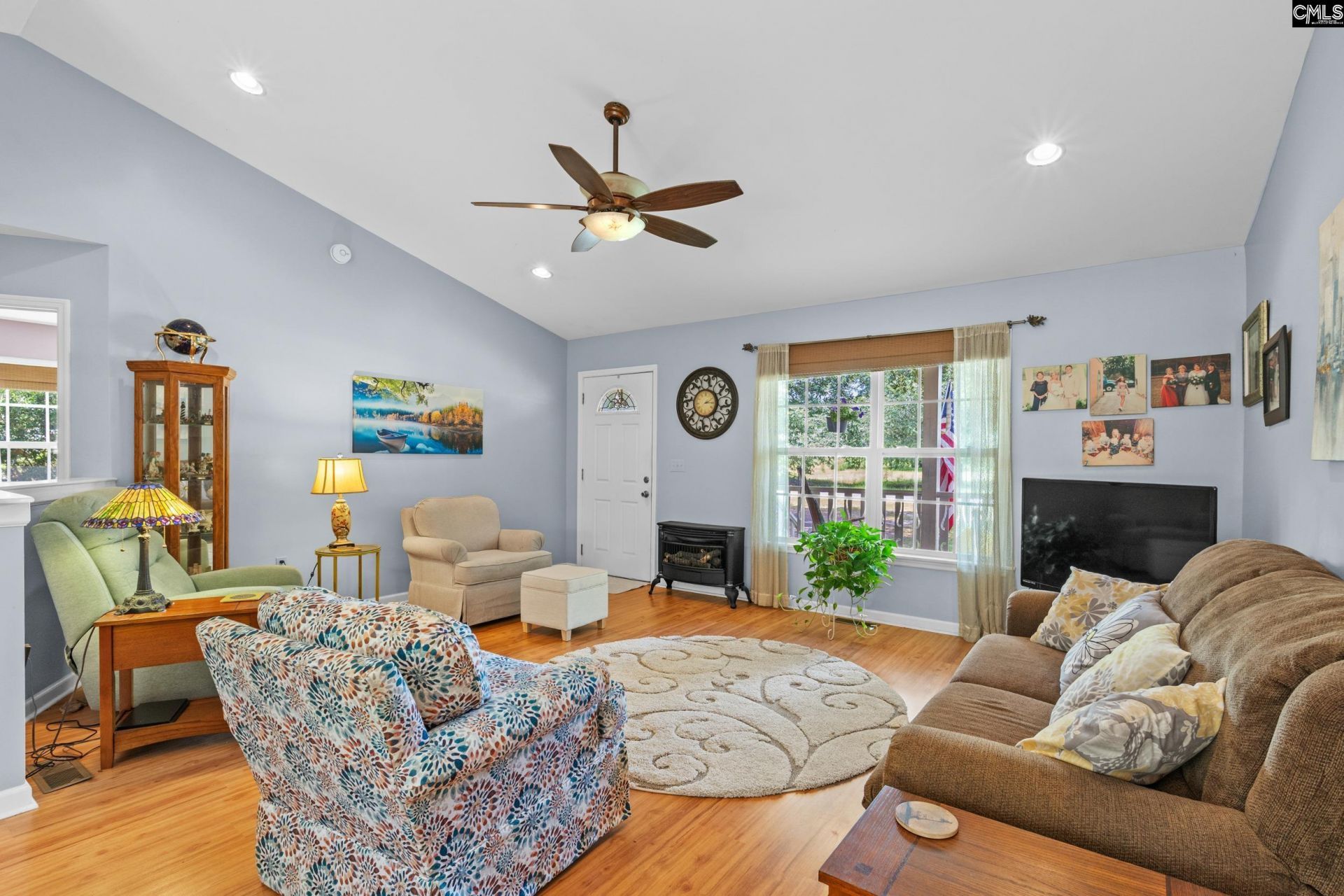 151 Thornridge Road  Photo 5