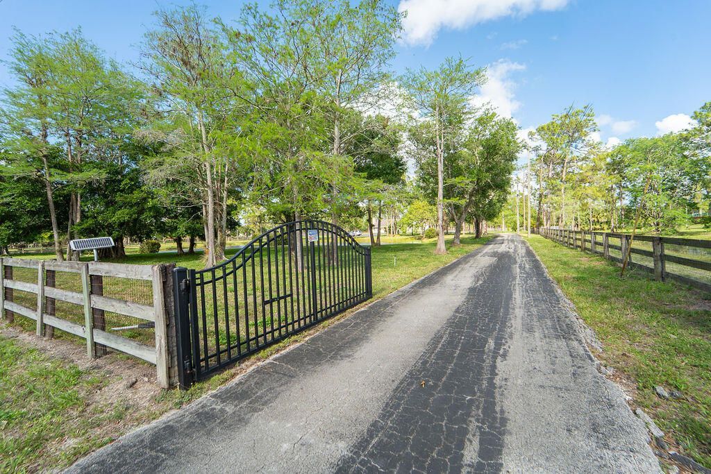 5562 Reynolds Road, Lake Worth, FL 33449 Photo