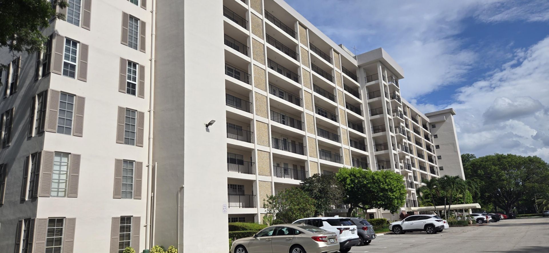 3300 N Palm Aire Drive, Unit 109, Pompano Beach, FL 33069 Photo