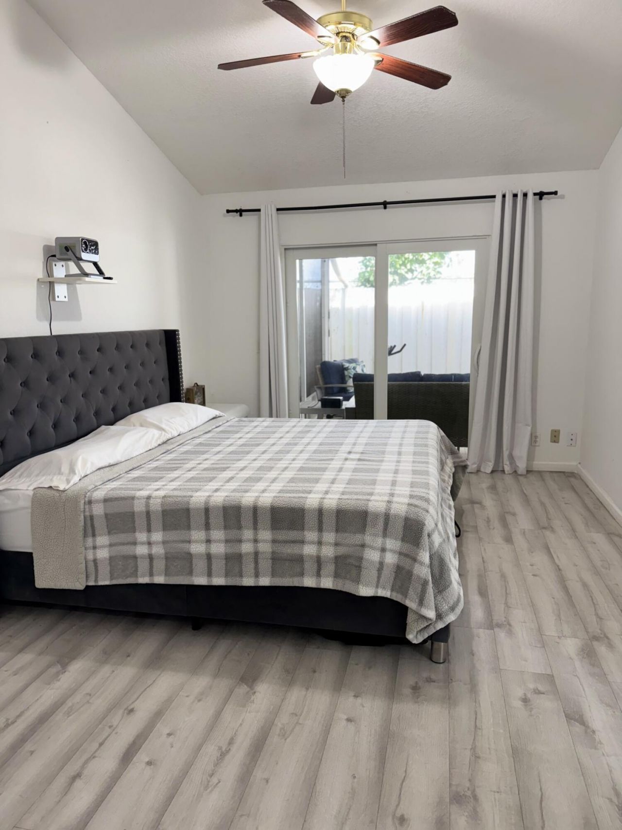 1518 Royal Forest Court, Palm Springs, FL 33406 Photo