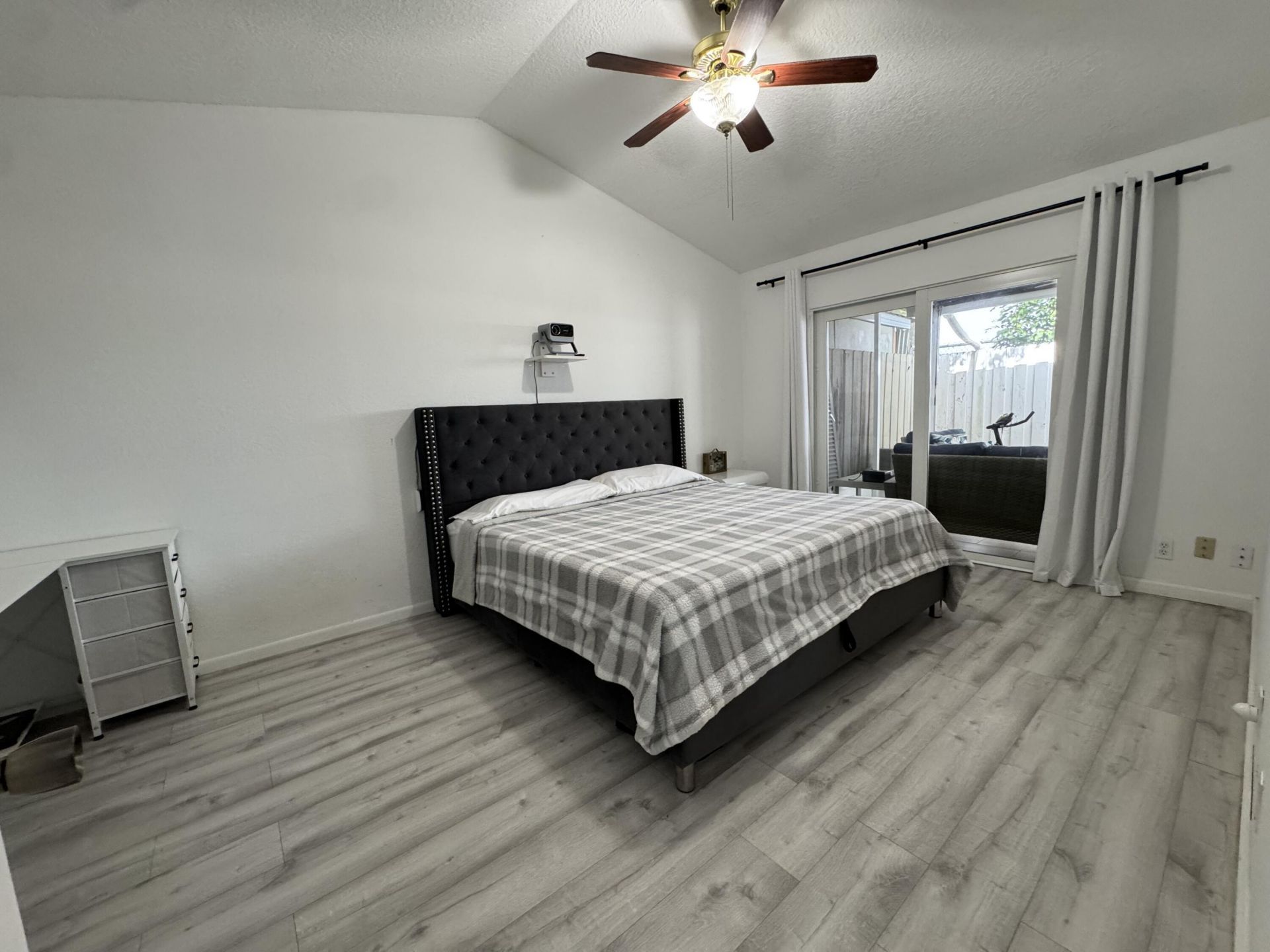 1518 Royal Forest Court, Palm Springs, FL 33406 Photo