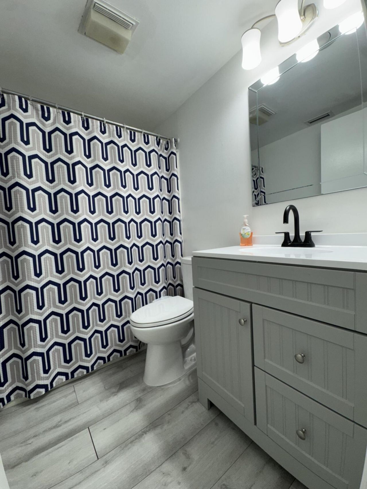 1518 Royal Forest Court, Palm Springs, FL 33406 Photo
