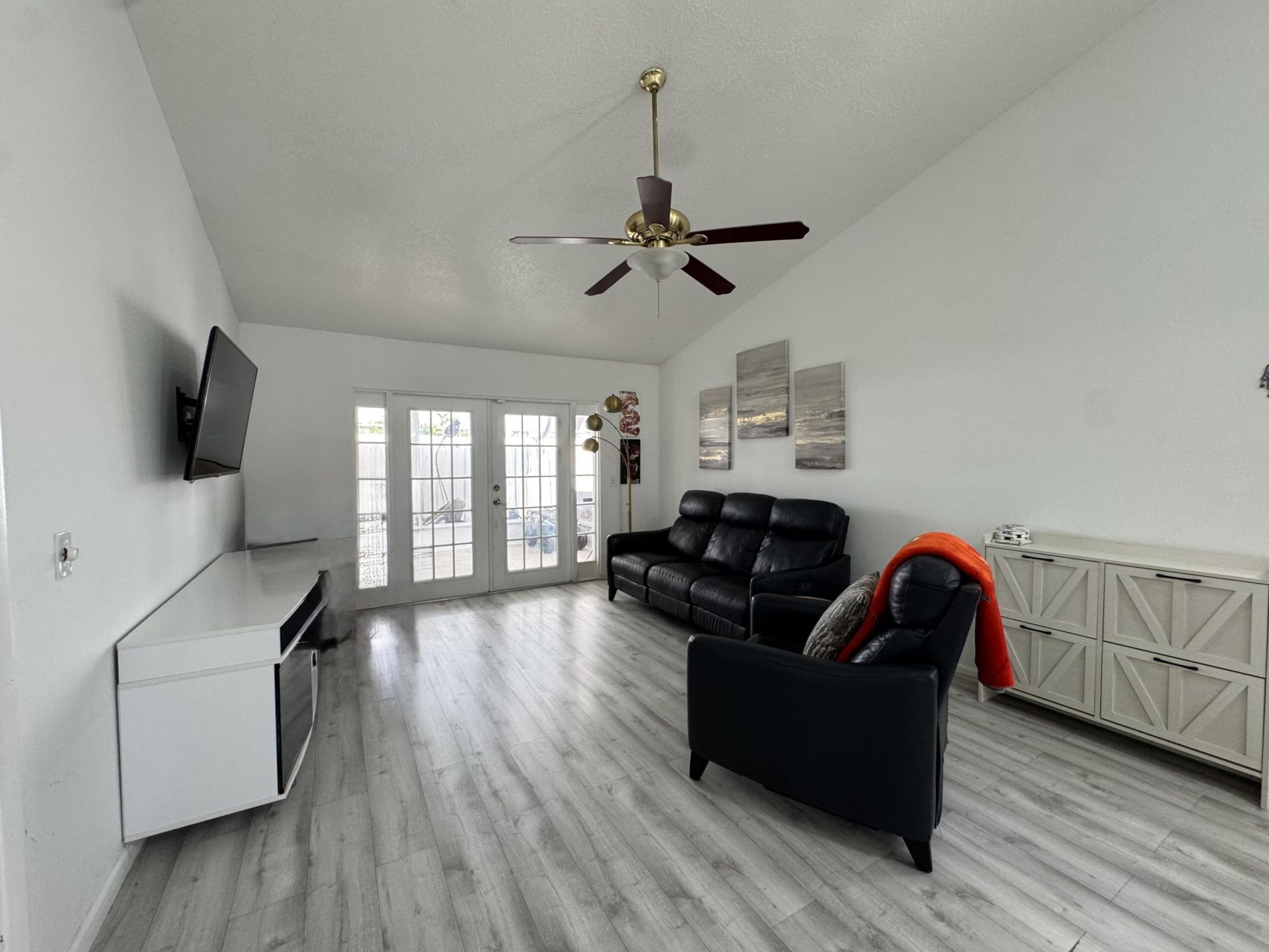 1518 Royal Forest Court, Palm Springs, FL 33406 Photo