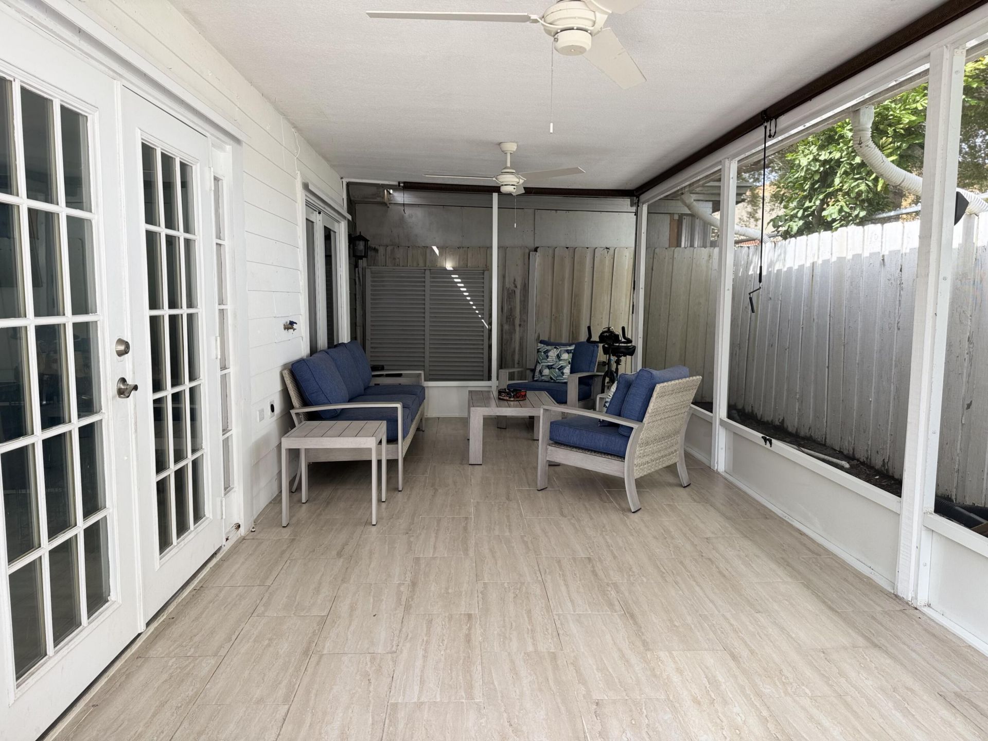 1518 Royal Forest Court, Palm Springs, FL 33406 Photo