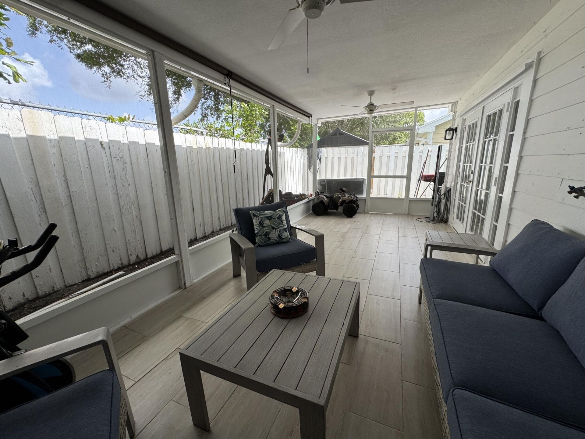 1518 Royal Forest Court, Palm Springs, FL 33406 Photo