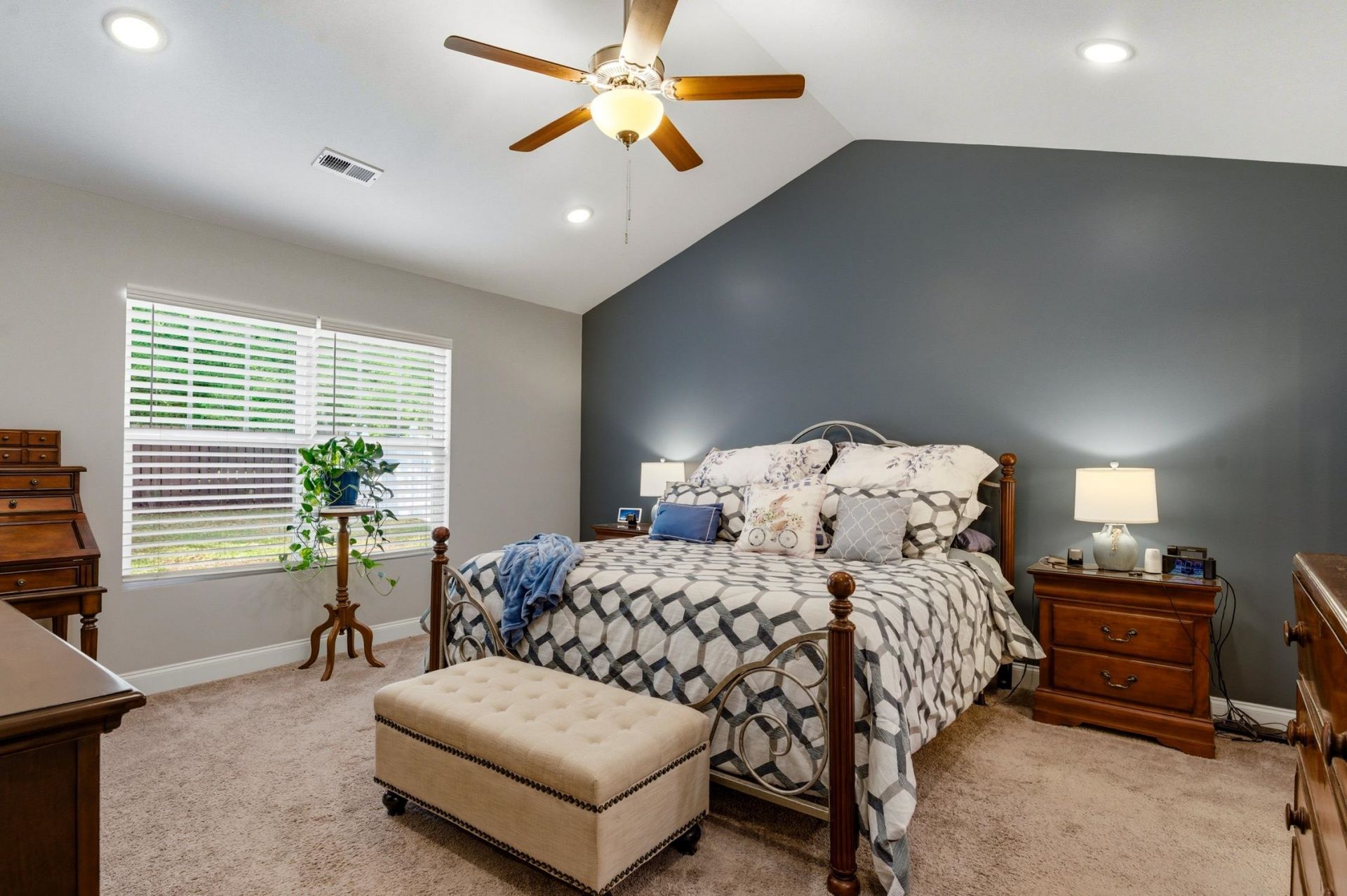 102 Jessica Lakes Dr. Photo 14