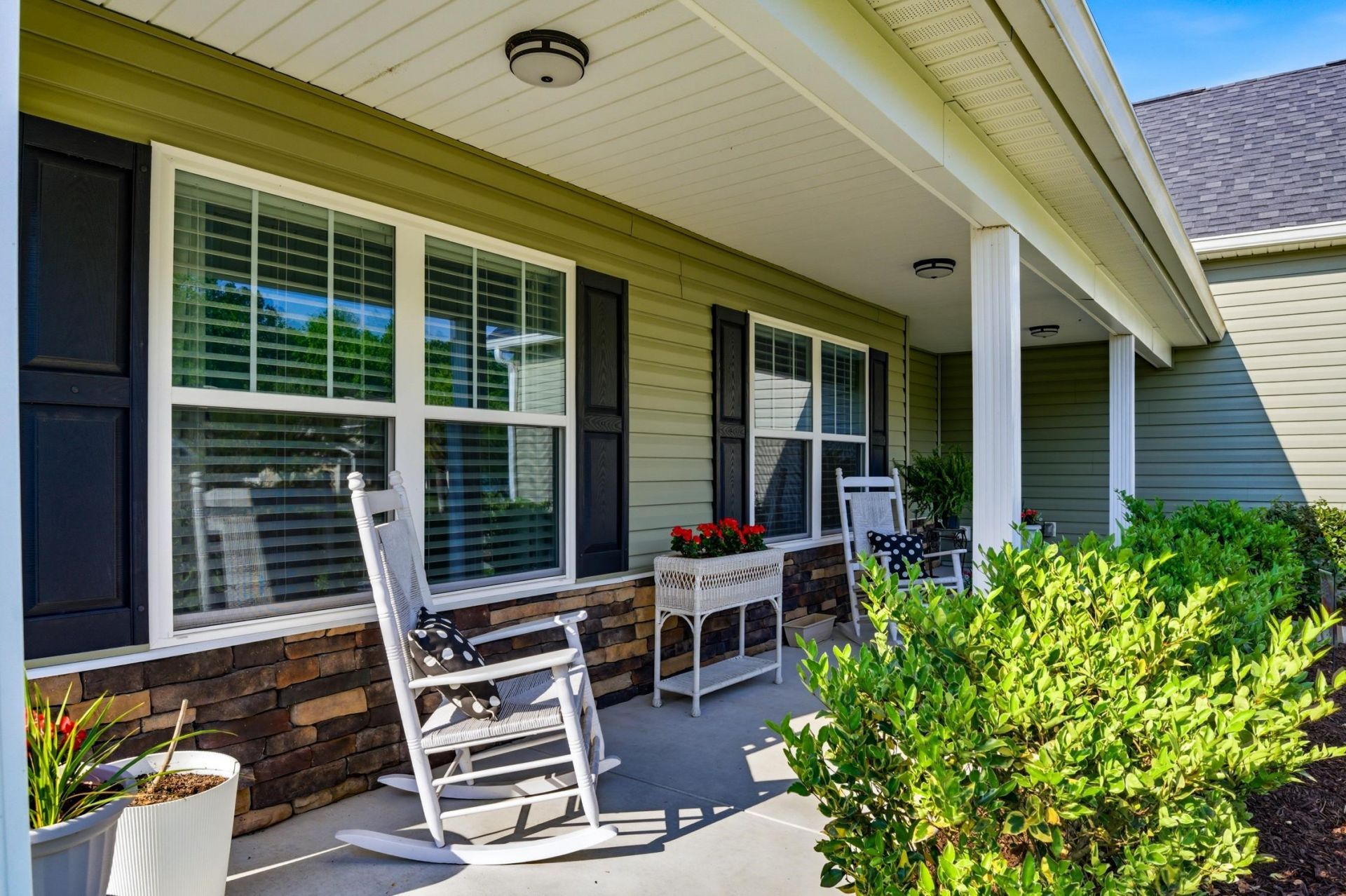 102 Jessica Lakes Dr. Photo 34