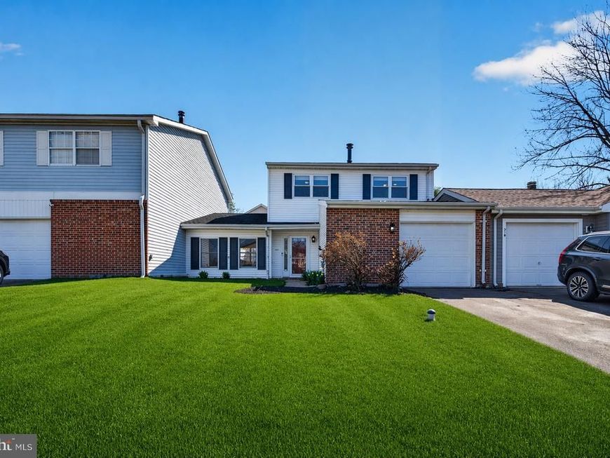 329 Canterbury Court, Newtown, PA 18940 Main Photo