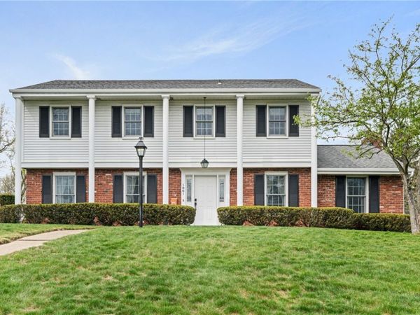 1001 Centergate Drive, Bethel Park, PA 15102