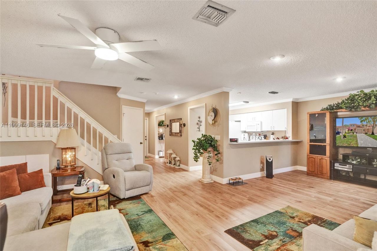 11155 SW 17th Mnr, Davie, FL 33324 Photo