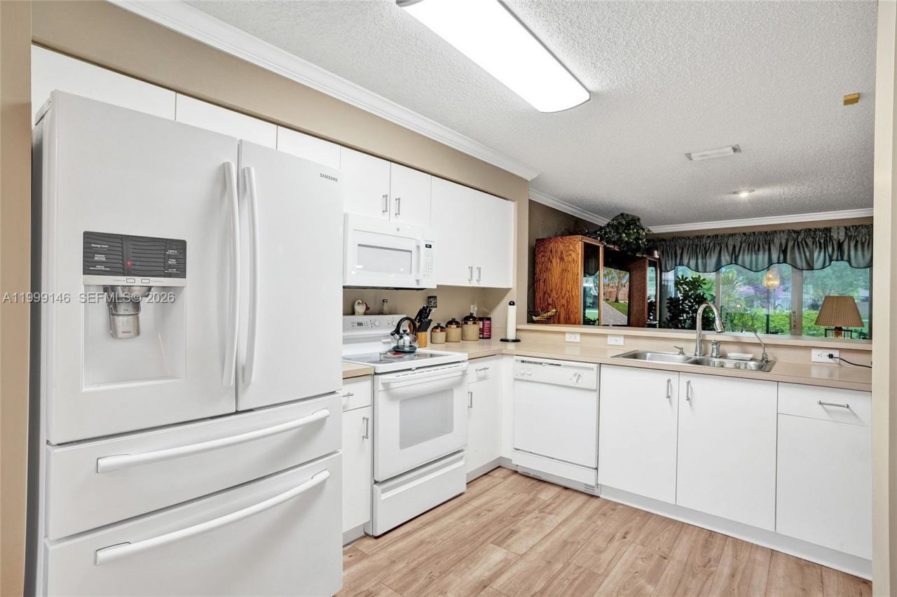 11155 SW 17th Mnr, Davie, FL 33324 Photo