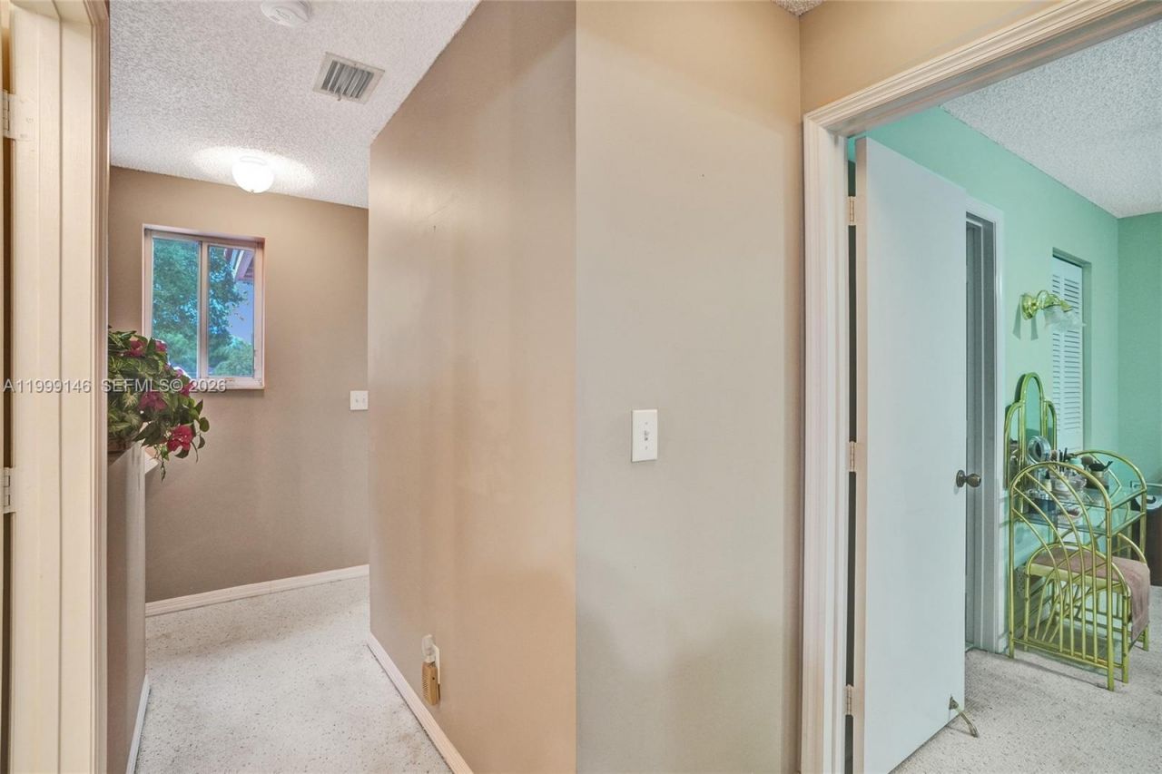 11155 SW 17th Mnr, Davie, FL 33324 Photo