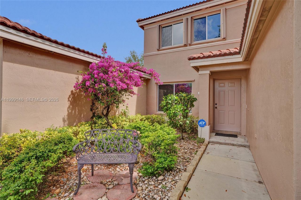 11155 SW 17th Mnr, Davie, FL 33324 Photo