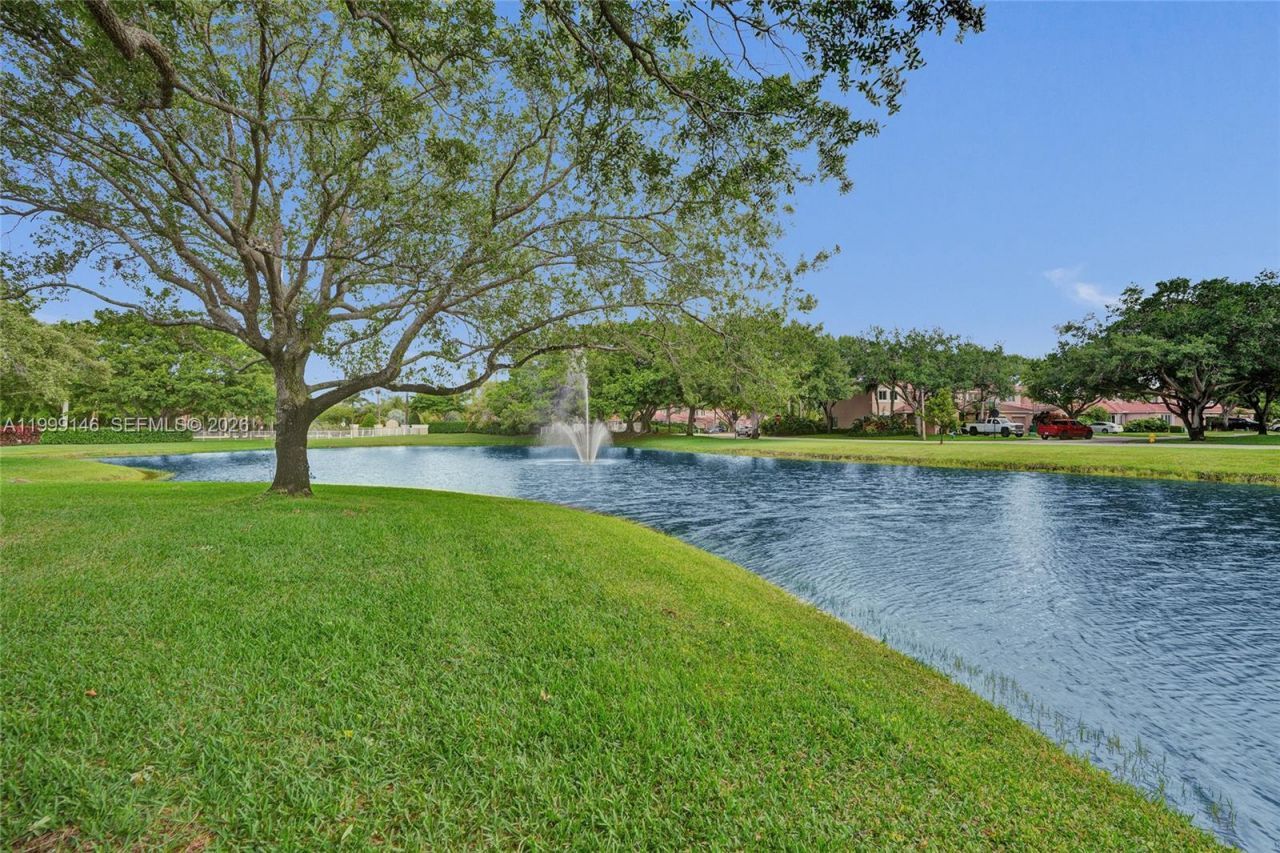 11155 SW 17th Mnr, Davie, FL 33324 Photo