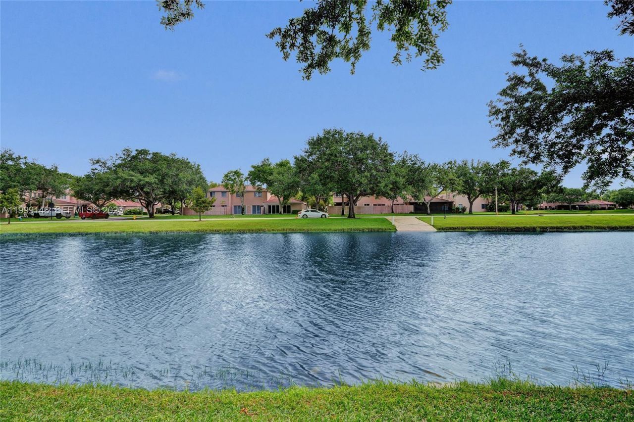 11155 SW 17th Mnr, Davie, FL 33324 Photo