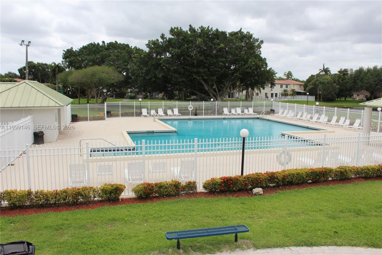 11155 SW 17th Mnr, Davie, FL 33324 Photo