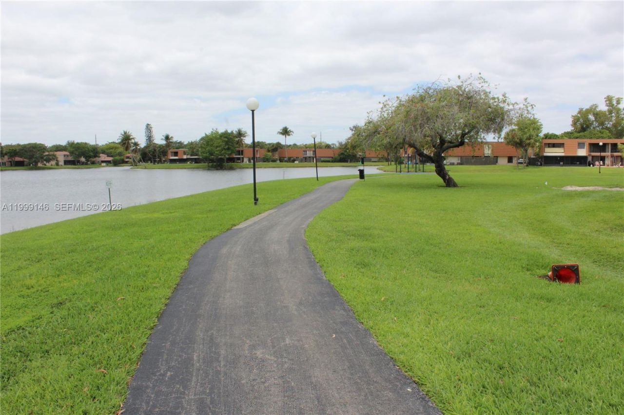 11155 SW 17th Mnr, Davie, FL 33324 Photo