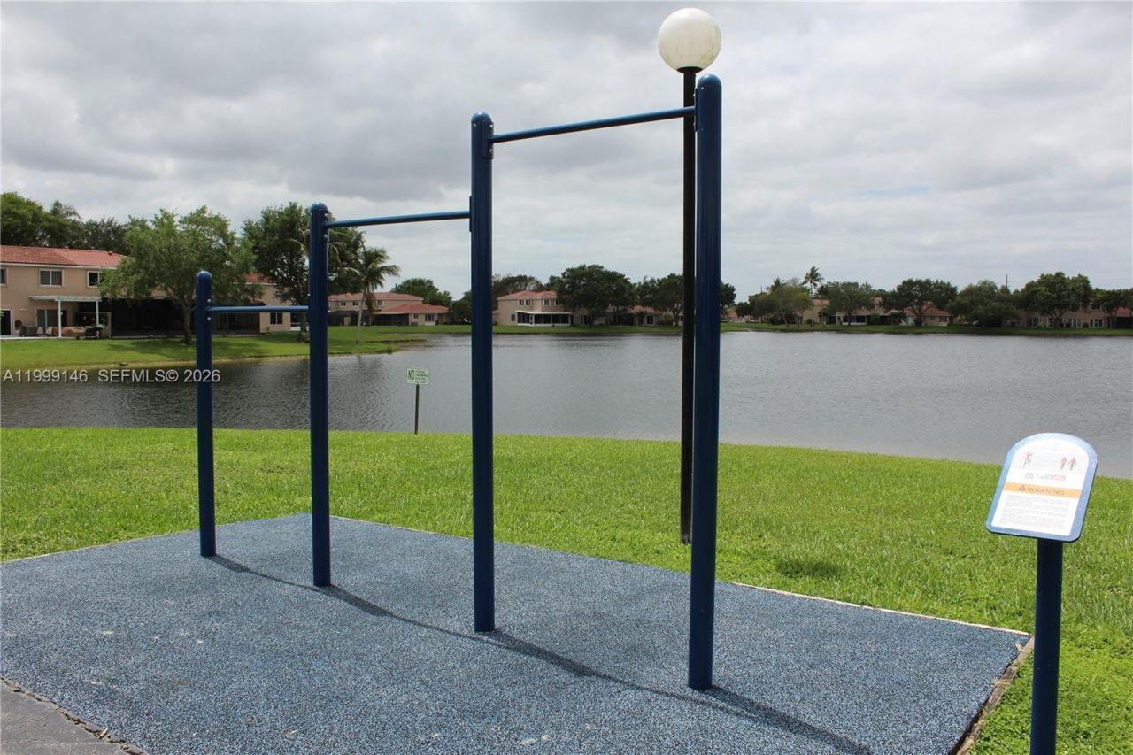 11155 SW 17th Mnr, Davie, FL 33324 Photo