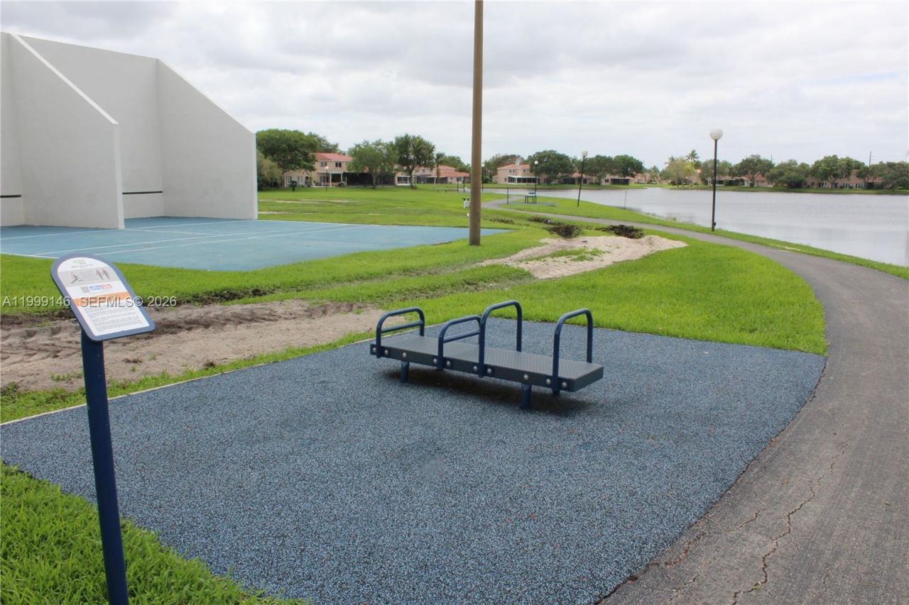 11155 SW 17th Mnr, Davie, FL 33324 Photo