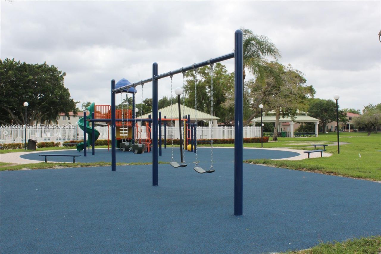 11155 SW 17th Mnr, Davie, FL 33324 Photo