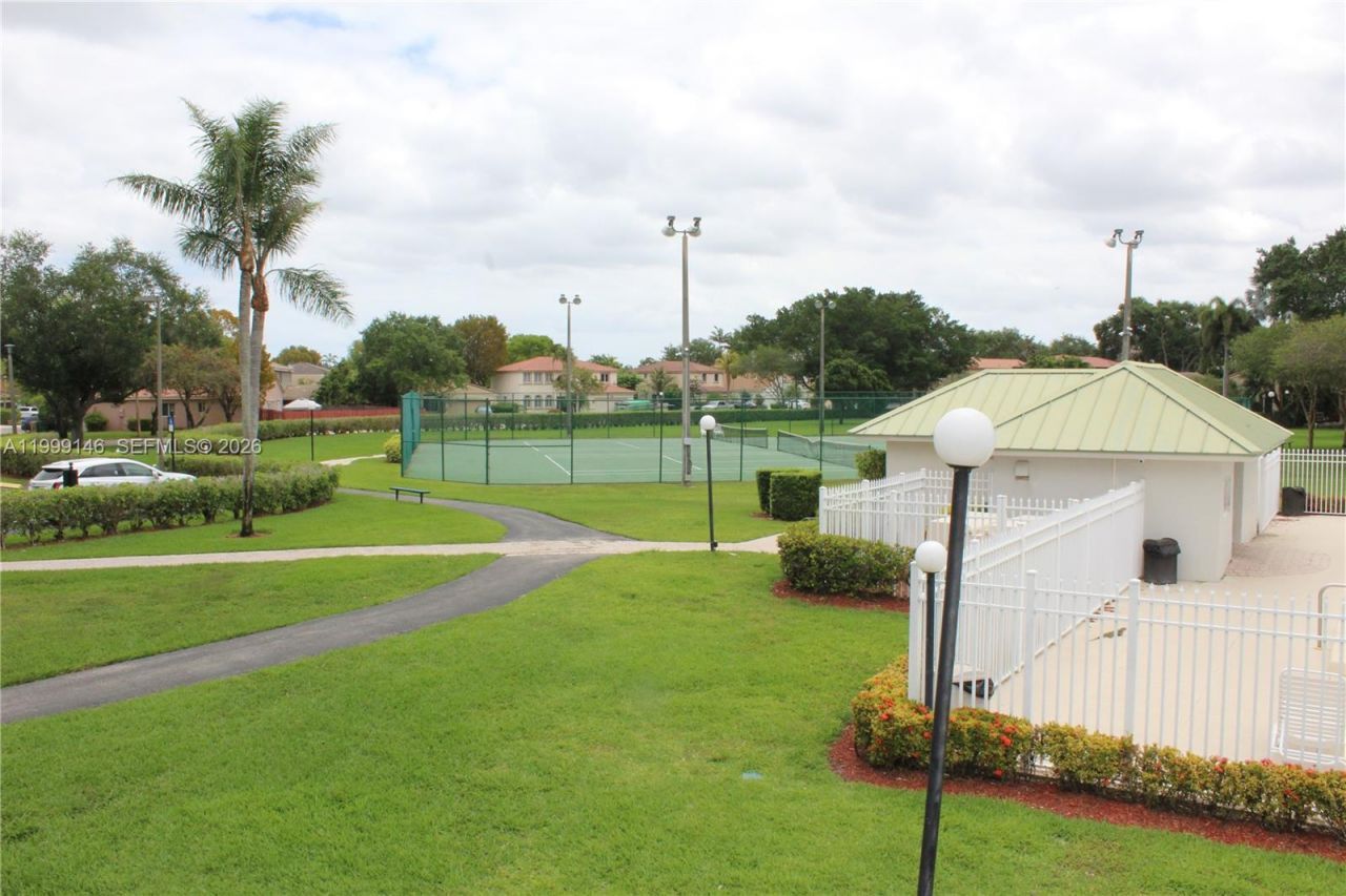 11155 SW 17th Mnr, Davie, FL 33324 Photo