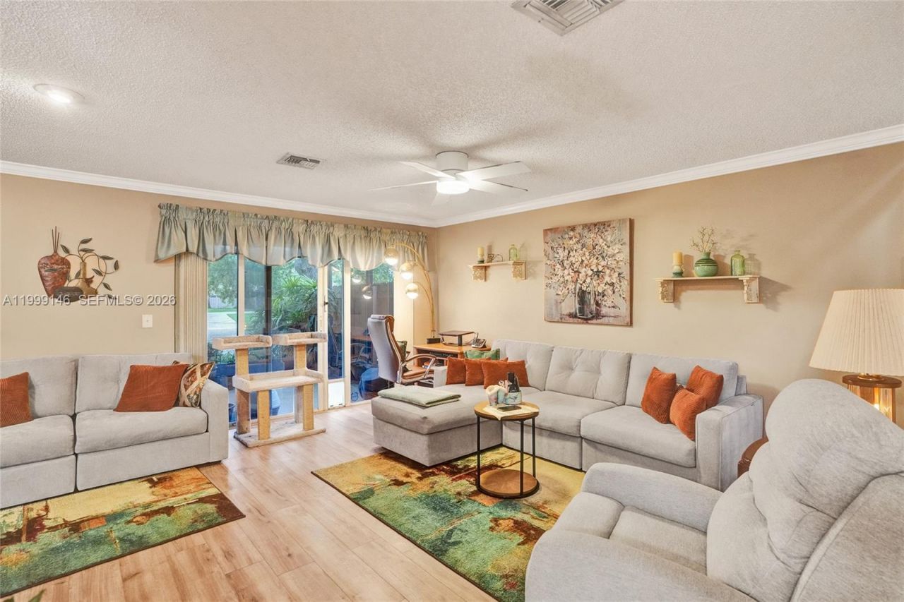 11155 SW 17th Mnr, Davie, FL 33324 Photo