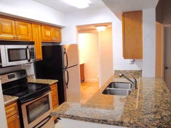 5760 Rock Island Rd, Unit 340, Tamarac, FL 33319
