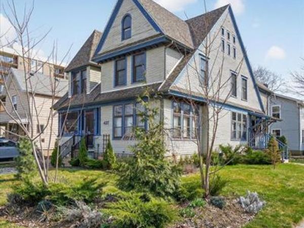 427 W Shiawassee Street, Lansing, MI 48933