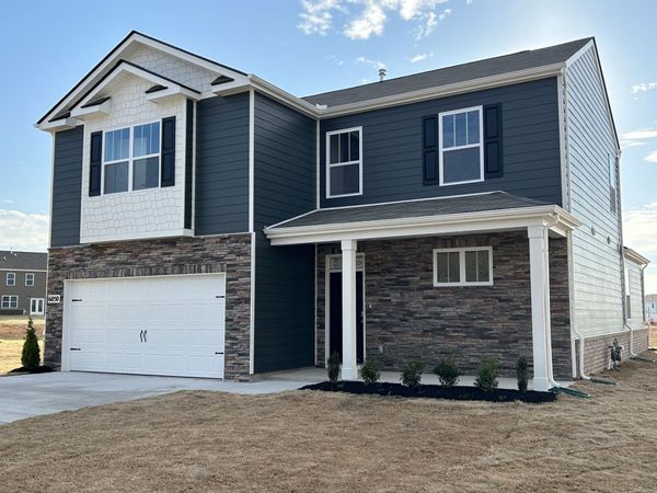 6050 Christeene Ct , White House, TN 37188