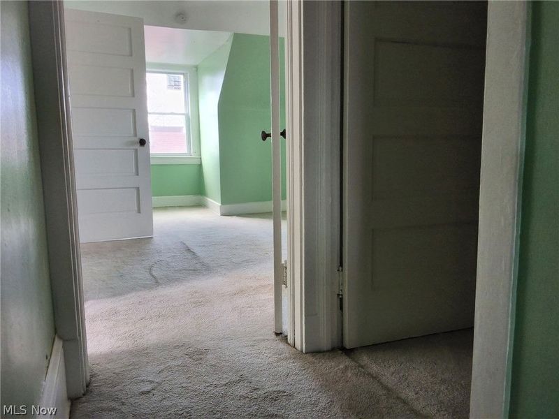 1818 Farmington Road, East Cleveland, OH 44112 Photo 11