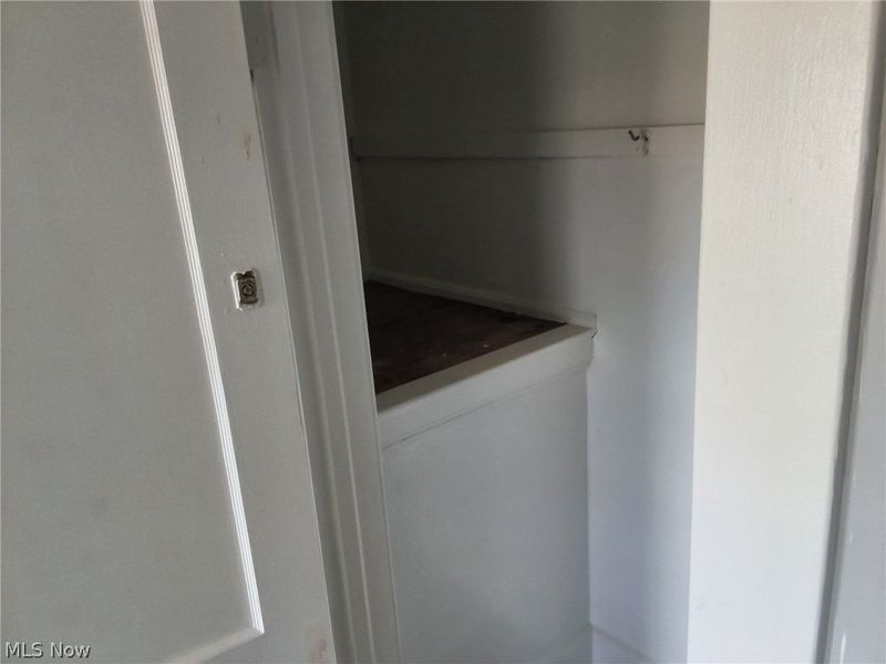 1818 Farmington Road, East Cleveland, OH 44112 Photo 12